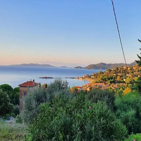 Cozy With Sea View, In Holiday home Le Lavandou